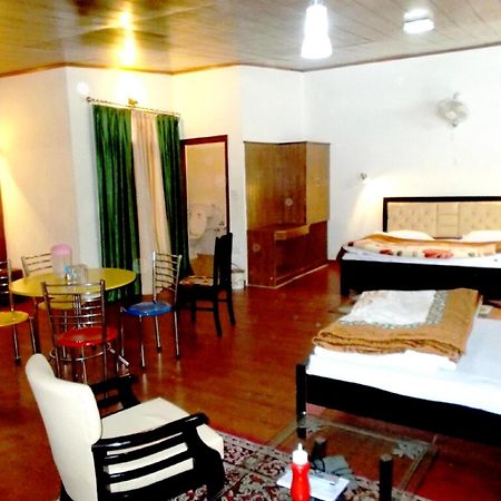 Goroomgo Moon Nainital Near Naini Lake - Parking & Lift Facilities -Hygiene And Spacious Room - Best Seller Eksteriør bilde