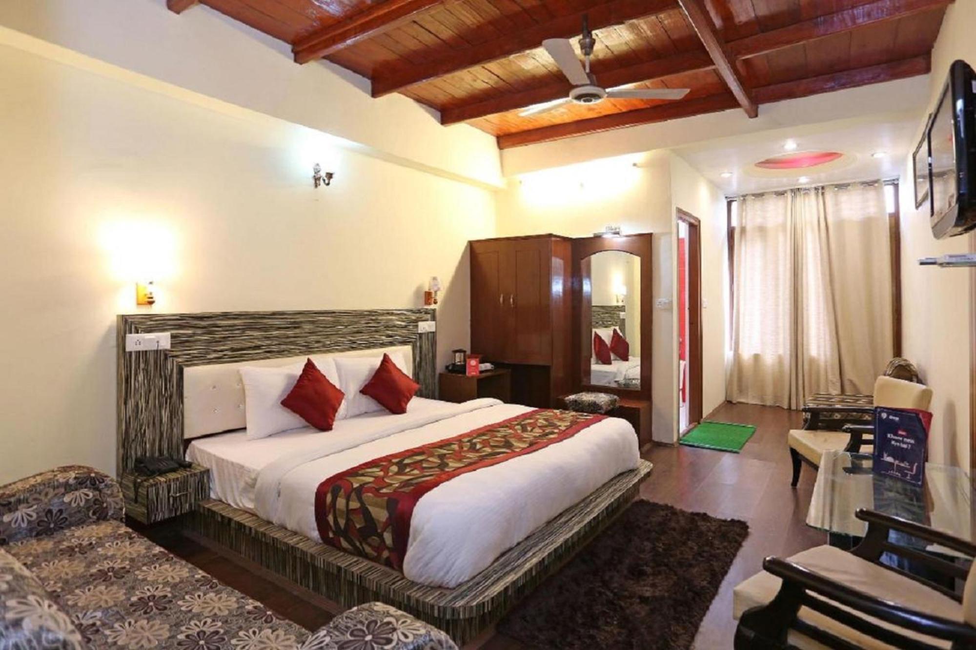 Goroomgo Moon Nainital Near Naini Lake - Parking & Lift Facilities -Hygiene And Spacious Room - Best Seller Eksteriør bilde
